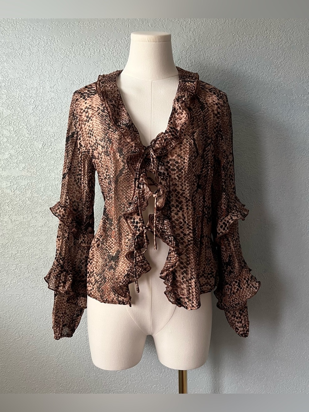 Rachel Zoe Snake Print Ruffle Blouse XS Tie Front Bell Sleeve Boho Y2K Style